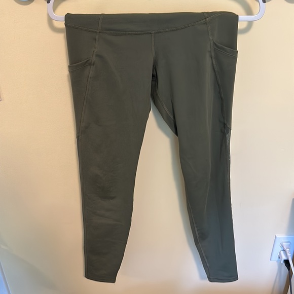 Two pair of Old Navy leggings - Picture 5 of 8